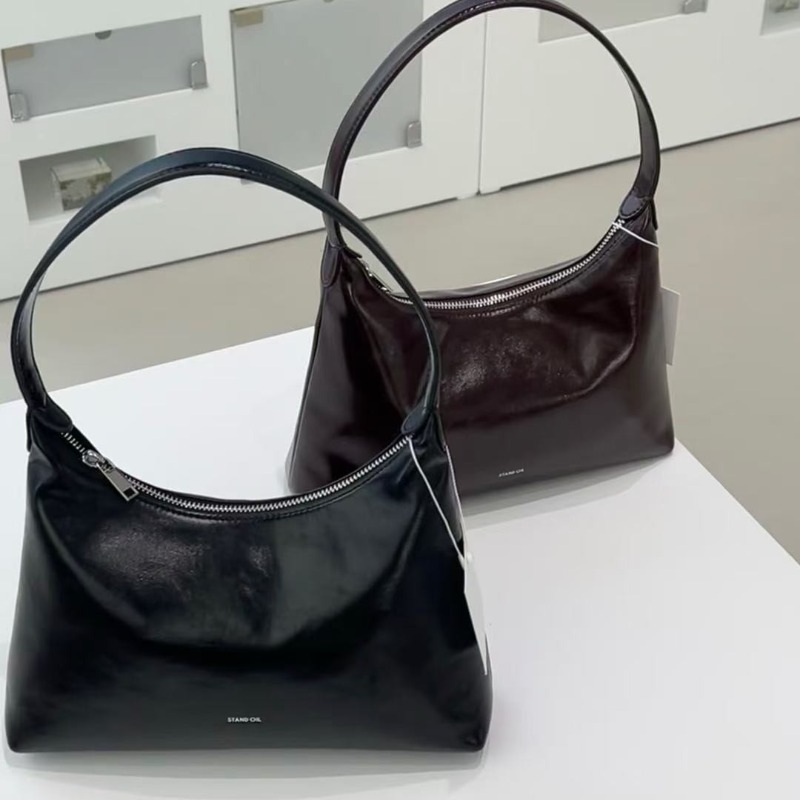 한국 니치 소크리에이티브 부드러운 가죽 빈티지 여성용  - Half Moon Bag Suede 리뷰 및 가격