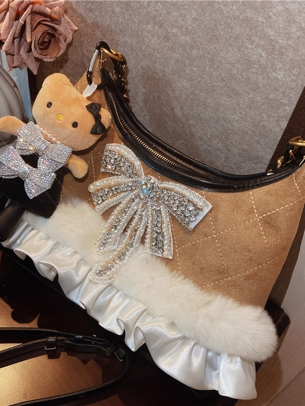 빈티지 니치 헤비 인더스트리 라인스톤 암피트 백 가을  - Half Moon Bag Suede 리뷰 및 가격